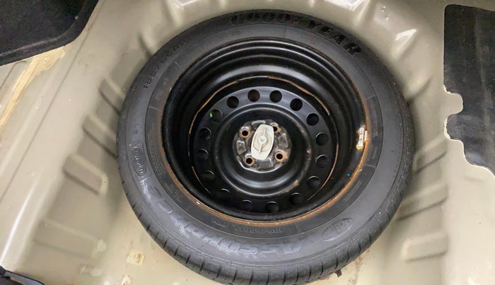 2016 Maruti Ciaz VXI+, Petrol, Manual, 1,34,667 km, Spare Tyre