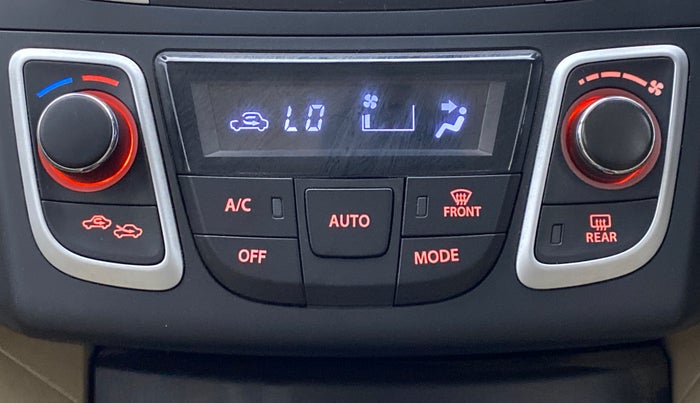 2019 Maruti Ciaz DELTA 1.5 SHVS MT PETROL, Petrol, Manual, 31,630 km, Automatic Climate Control