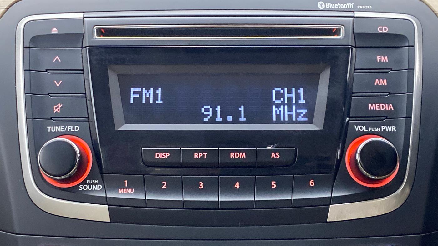 2019 Maruti Ciaz DELTA 1.5 SHVS MT PETROL, Petrol, Manual, 31,630 km, Infotainment System
