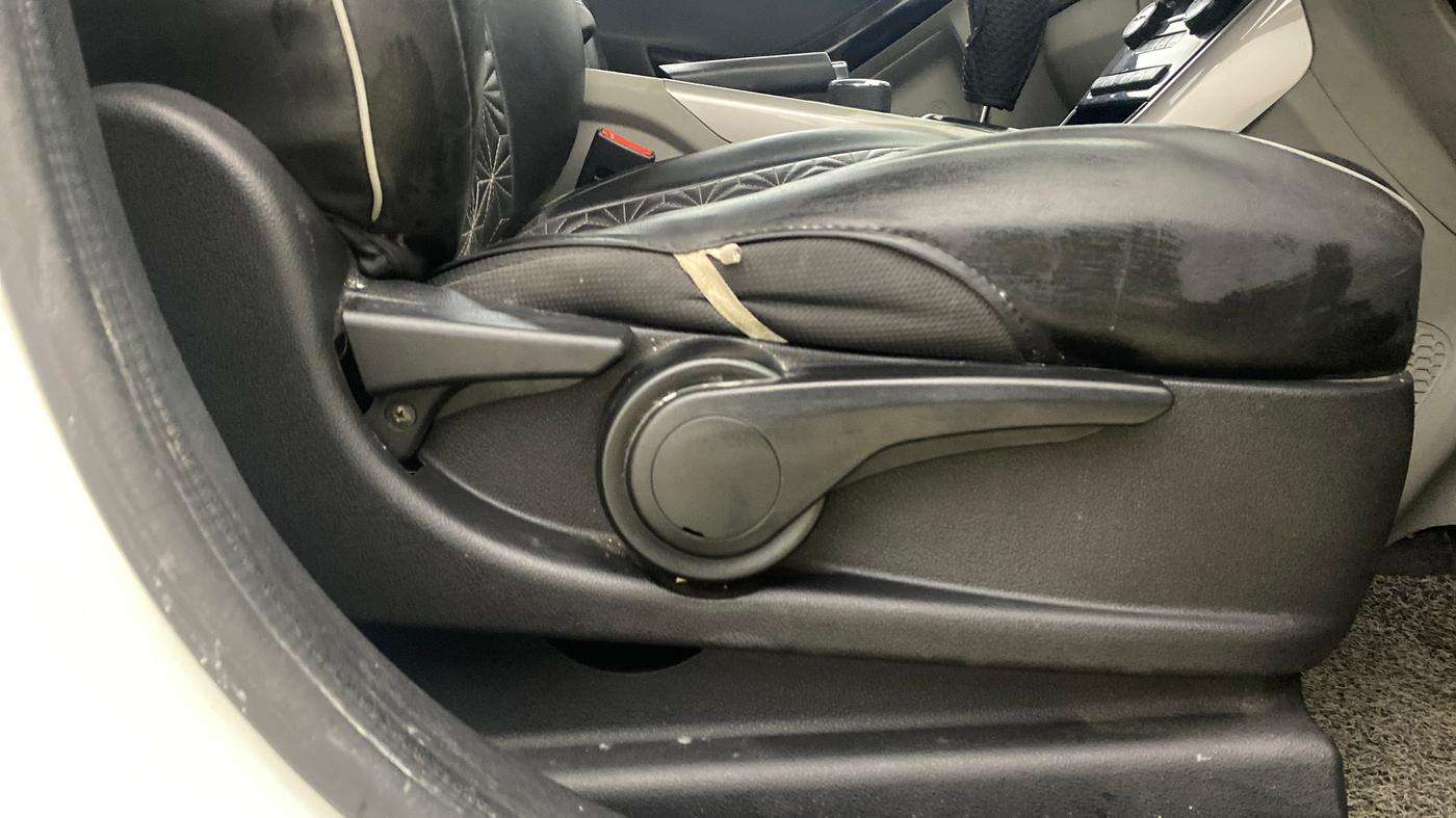 2019 Tata NEXON XZA PLUS PETROL, Petrol, Automatic, 56,674 km, Driver Side Adjustment Panel