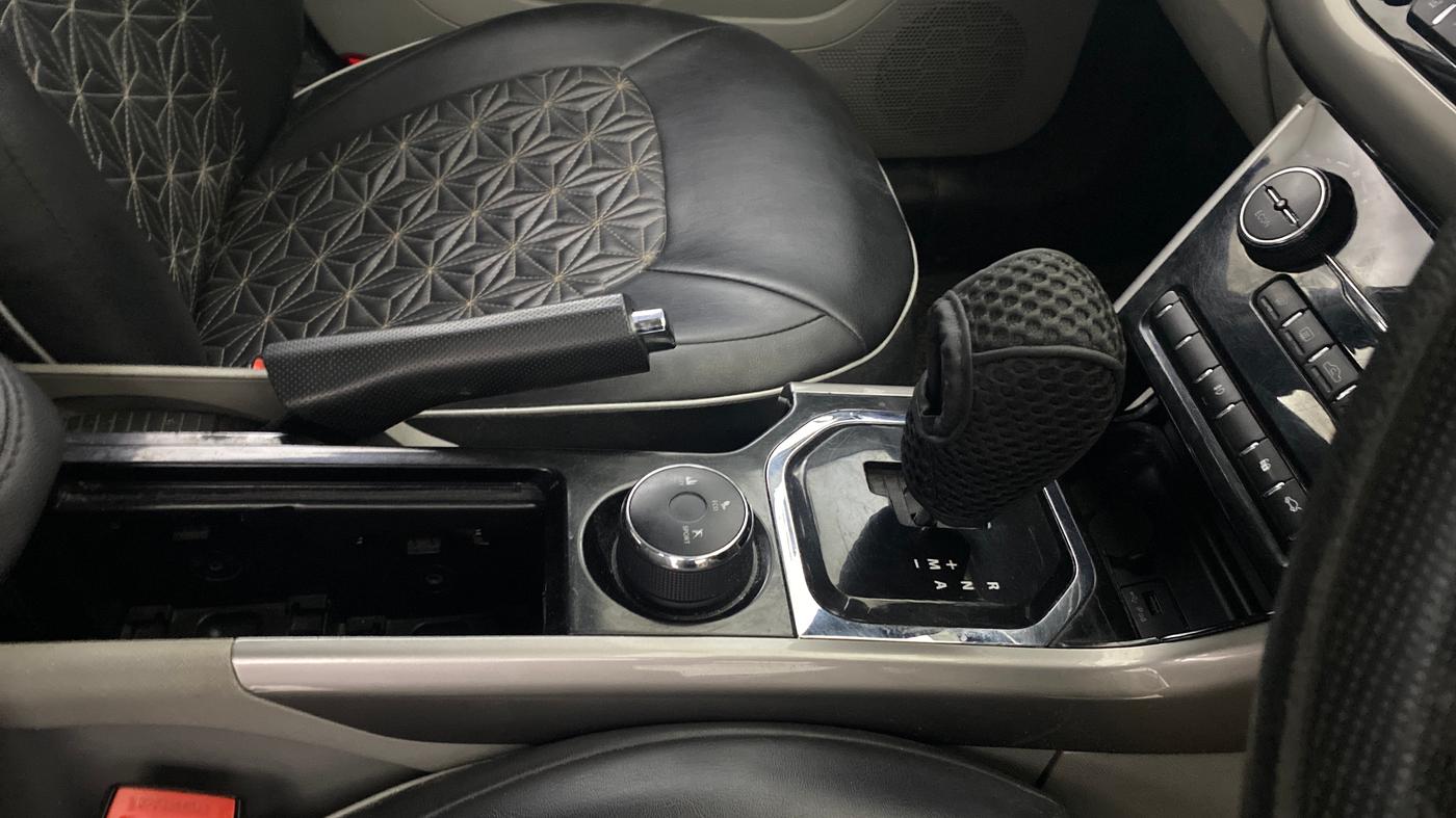 2019 Tata NEXON XZA PLUS PETROL, Petrol, Automatic, 56,674 km, Gear Lever