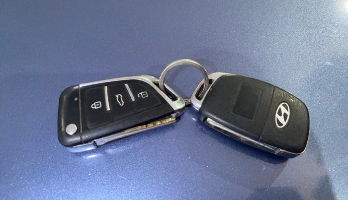 2013 Hyundai i20 MAGNA (O) 1.2, Petrol, Manual, 1,07,680 km, Key Close Up