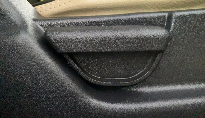 2013 Hyundai i20 MAGNA (O) 1.2, Petrol, Manual, 1,07,680 km, Driver Side Adjustment Panel