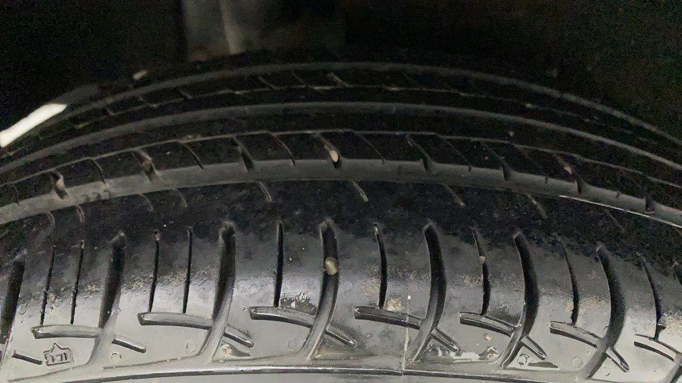 2019 Maruti Baleno DELTA PETROL 1.2, Petrol, Manual, 26,337 km, Right Rear Tyre Tread