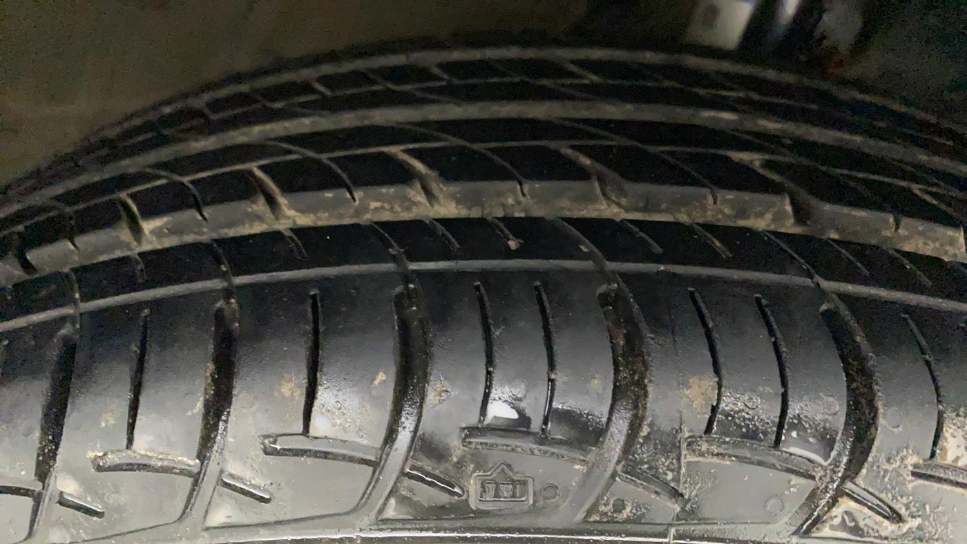 2019 Maruti Baleno DELTA PETROL 1.2, Petrol, Manual, 26,337 km, Right Front Tyre Tread
