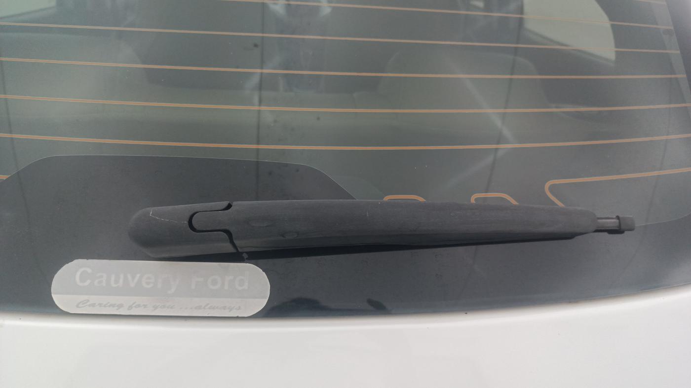 2016 Ford New Figo TITANIUM 1.5 PETROL AT, Petrol, Automatic, 63,598 km, Rear Wiper