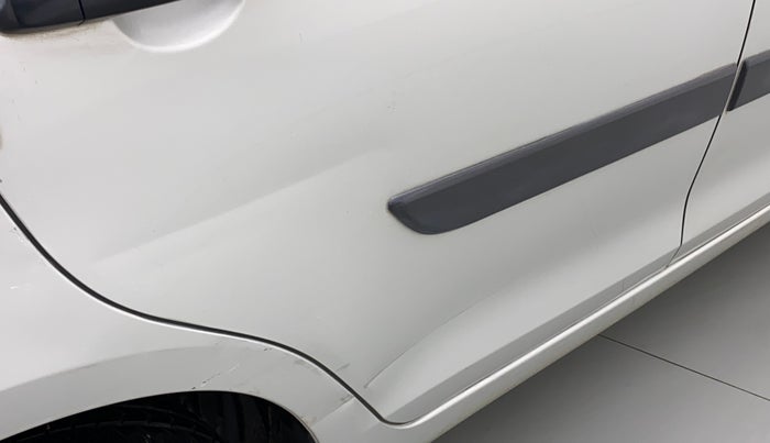 2017 Maruti Swift LXI (O), Petrol, Manual, 34,670 km, Right rear door - Slightly dented