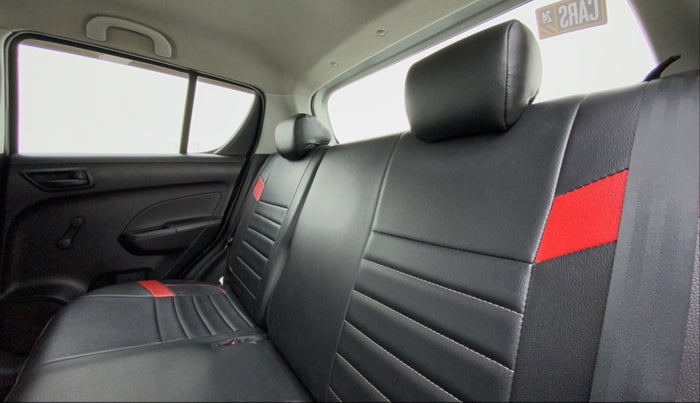 2017 Maruti Swift LXI (O), Petrol, Manual, 34,670 km, Right Side Rear Door Cabin
