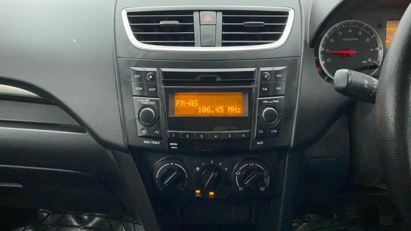 2017 Maruti Swift VXI, Petrol, Manual, 47,727 km, Air Conditioner