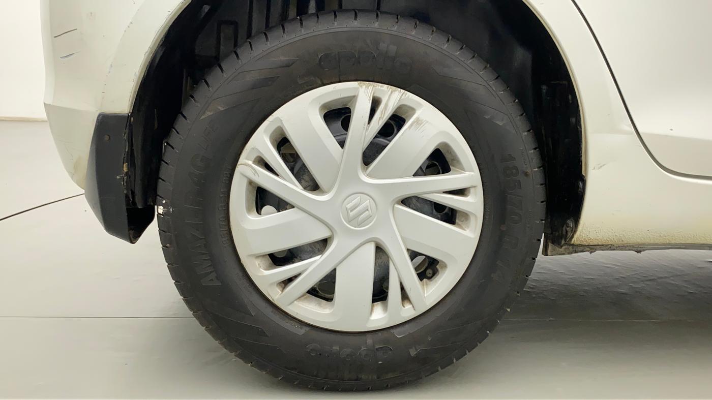 2017 Maruti Swift VXI, Petrol, Manual, 47,727 km, Right Rear Wheel