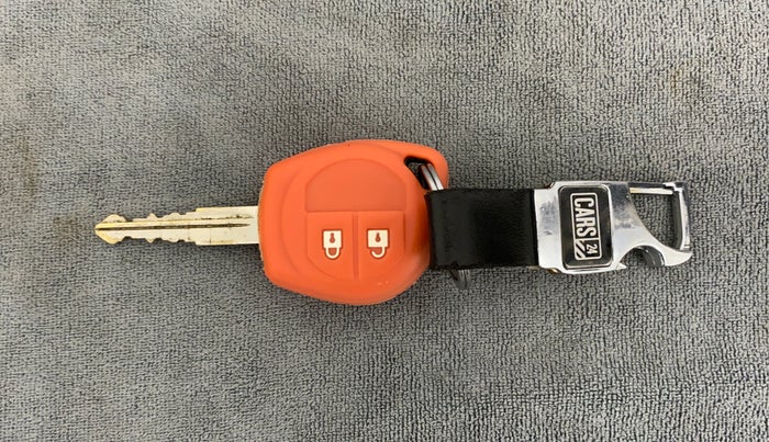 2017 Maruti Swift VXI, Petrol, Manual, 47,727 km, Key Close Up