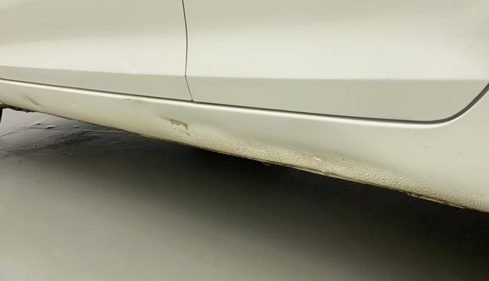 2017 Maruti Swift VXI, Petrol, Manual, 47,727 km, Left running board - Slightly dented