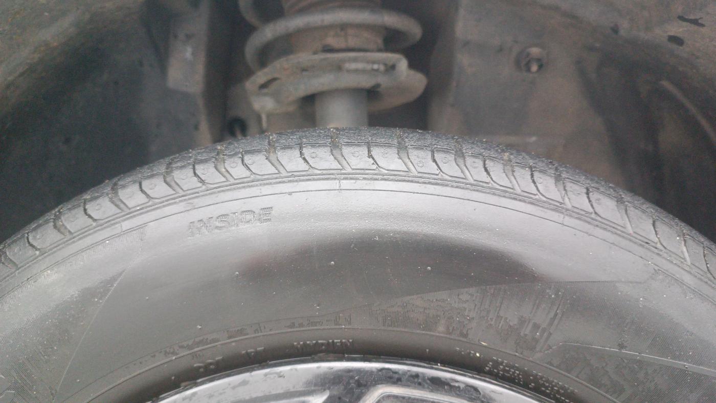 2022 Tata PUNCH ACCOMPLISHED MT, Petrol, Manual, 87,278 km, Right Front Tyre Tread