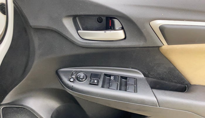 2018 Honda Jazz 1.2L I-VTEC V, Petrol, Manual, 73,288 km, Driver Side Door Panels Control