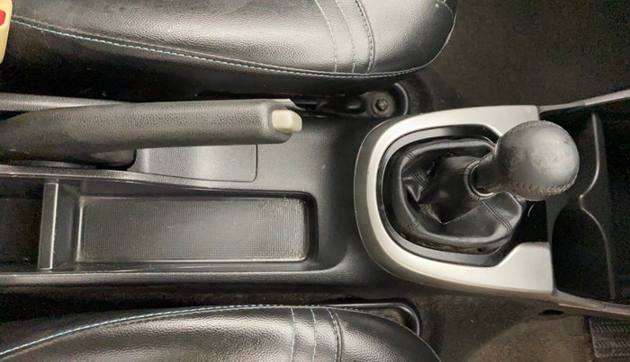 2018 Honda Jazz 1.2L I-VTEC V, Petrol, Manual, 73,288 km, Gear Lever