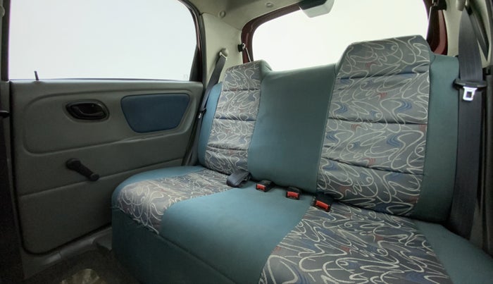 2011 Maruti Alto K10 VXI, Petrol, Manual, 33,454 km, Right Side Rear Door Cabin