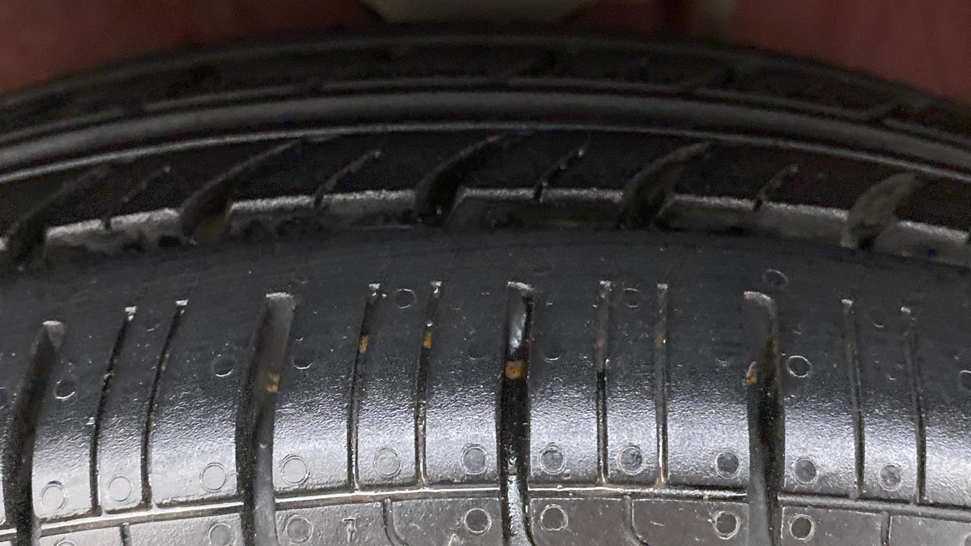2011 Maruti Alto K10 VXI, Petrol, Manual, 33,454 km, Left Front Tyre Tread