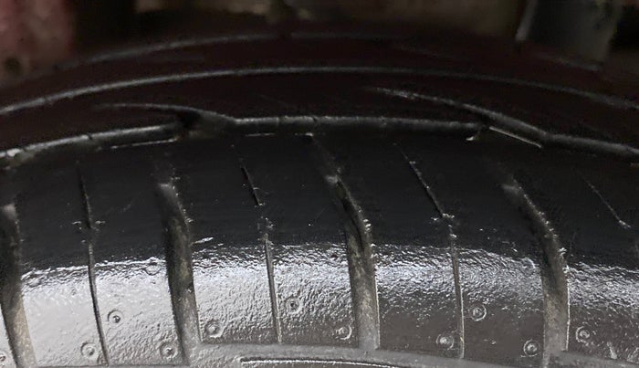 2011 Maruti Alto K10 VXI, Petrol, Manual, 33,454 km, Right Rear Tyre Tread