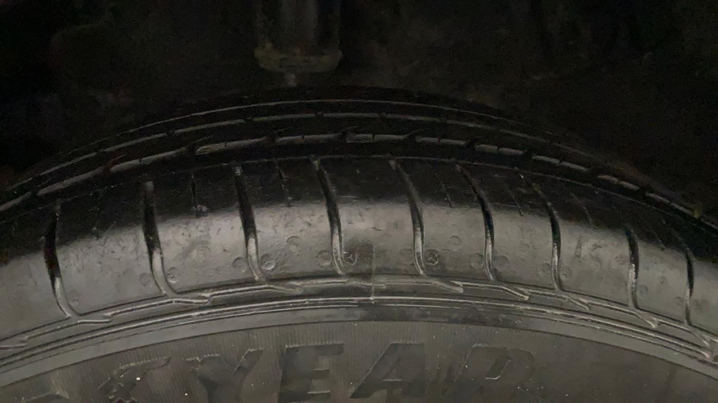 2022 Tata NEXON XZ PETROL, Petrol, Manual, 23,082 km, Right Rear Tyre Tread