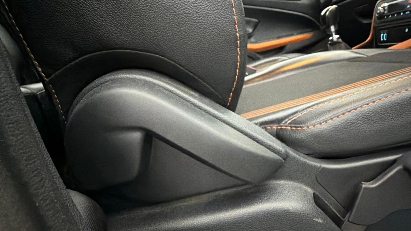 2018 Ford Ecosport TITANIUM 1.0L ECOBOOST SPORTS(SUNROOF), Petrol, Manual, 51,647 km, Driver Side Adjustment Panel