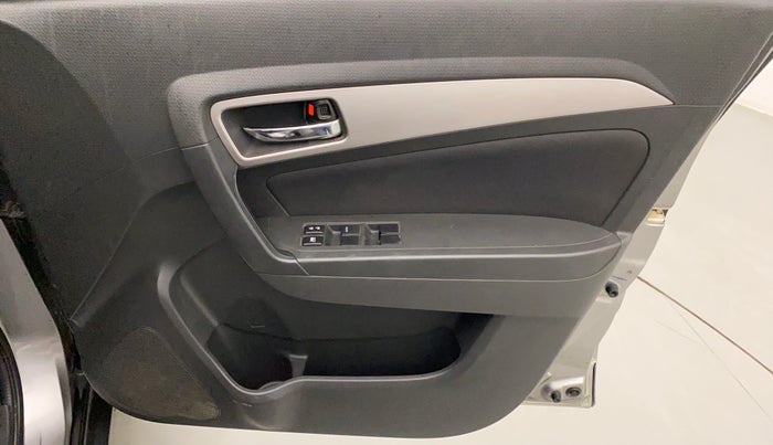 2016 Maruti Vitara Brezza ZDI, Diesel, Manual, 80,419 km, Driver Side Door Panels Control