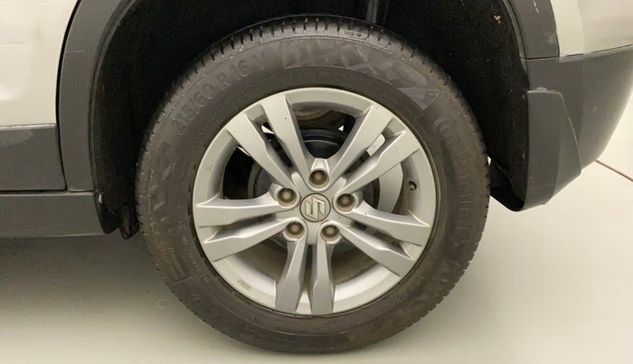 2016 Maruti Vitara Brezza ZDI, Diesel, Manual, 80,419 km, Left Rear Wheel