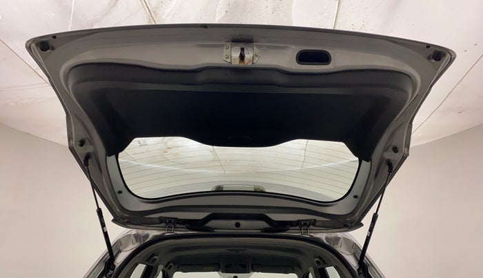 2016 Maruti Vitara Brezza ZDI, Diesel, Manual, 80,419 km, Boot Door Open