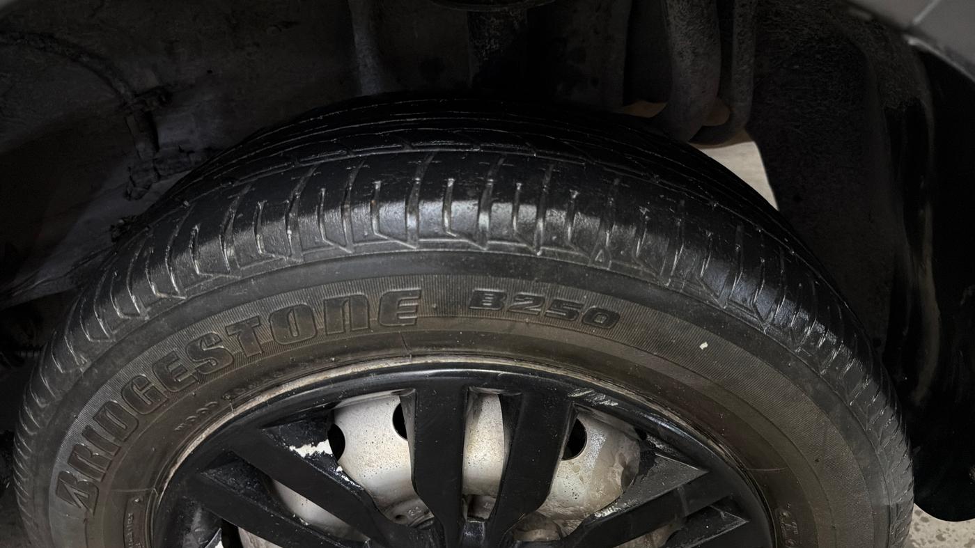 2021 Tata Tiago XM CNG, CNG, Manual, 51,718 km, Left Rear Tyre Tread
