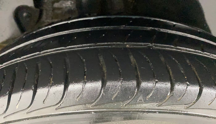 2021 KIA SELTOS HTK PLUS AT 1.5 DIESEL, Diesel, Automatic, 23,834 km, Right Rear Tyre Tread