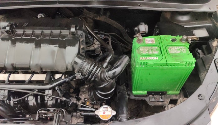 2013 Hyundai i10 MAGNA 1.2, Petrol, Manual, 1,04,045 km, Engine View - Left