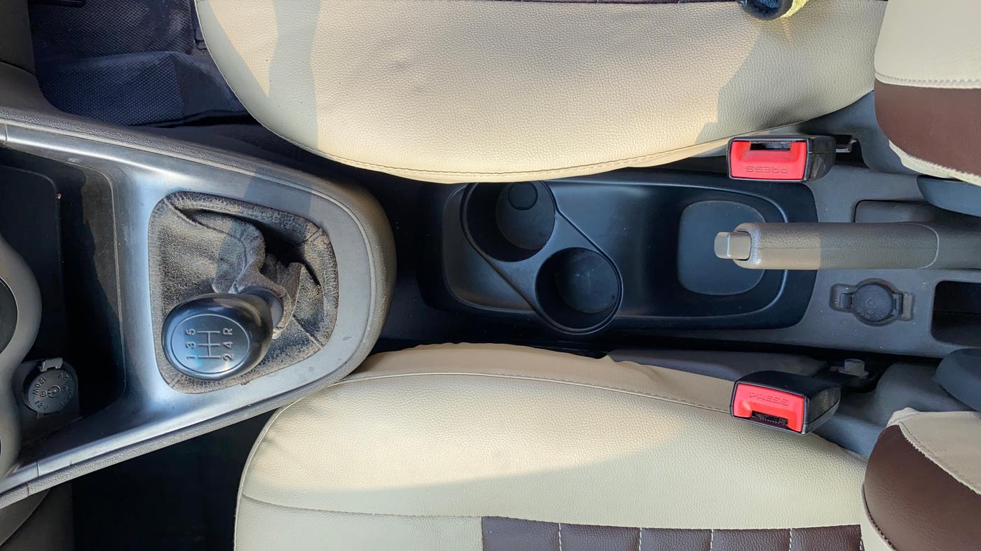 2012 Hyundai i10 MAGNA 1.1, Petrol, Manual, 92,876 km, Gear Lever