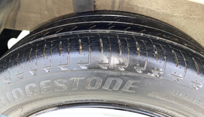 2017 Maruti IGNIS DELTA 1.2 AMT, Petrol, Automatic, 55,514 km, Right Rear Tyre Tread