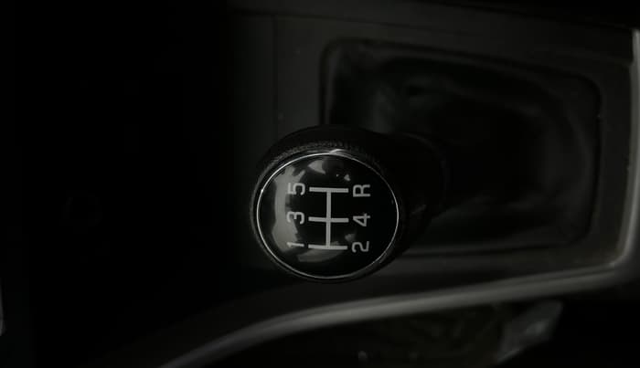 2023 Maruti BREZZA VXI SMART HYBRID, Petrol, Manual, 50,451 km, Gear Lever