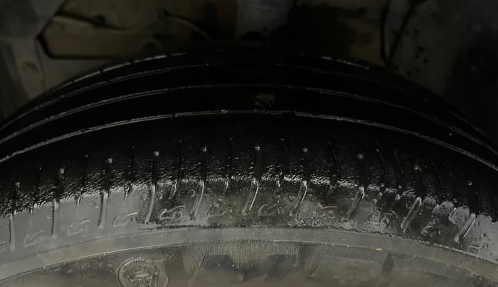 2023 Maruti BREZZA VXI SMART HYBRID, Petrol, Manual, 50,451 km, Left Front Tyre Tread