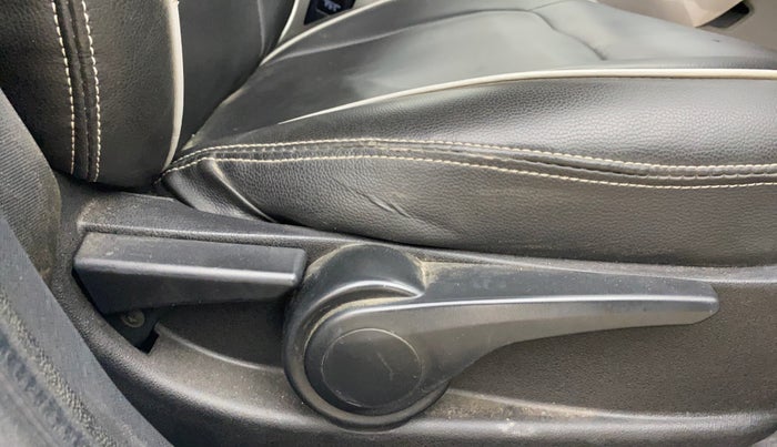 2019 Tata NEXON XZA PLUS PETROL, Petrol, Automatic, 99,614 km, Driver Side Adjustment Panel