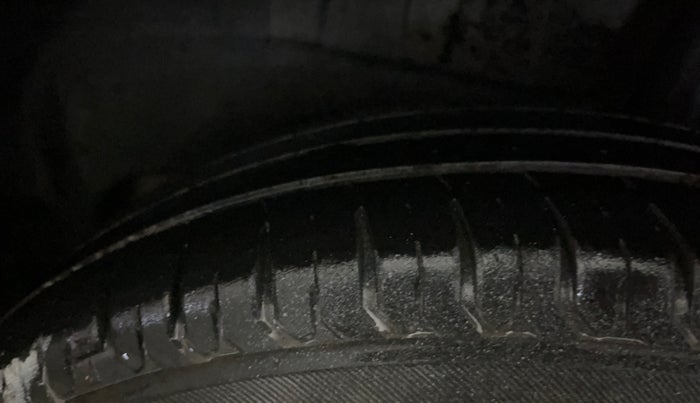 2017 Maruti Dzire VXI AMT, Petrol, Automatic, 30,924 km, Left Rear Tyre Tread