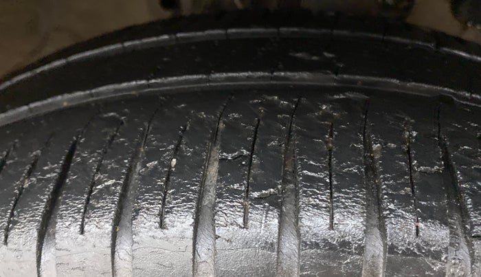 2014 Honda Amaze 1.2 SX MT I VTEC, Petrol, Manual, 91,877 km, Right Front Tyre Tread