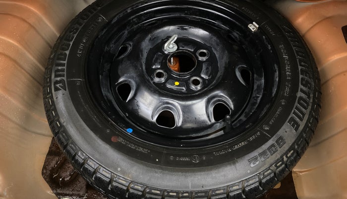 2015 Maruti Alto K10 VXI, Petrol, Manual, 25,462 km, Spare Tyre