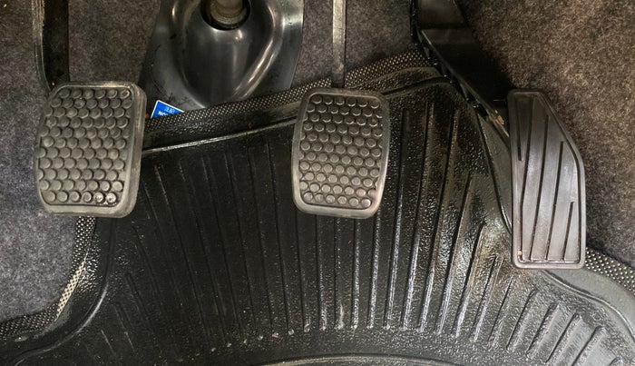 2015 Maruti Alto K10 VXI, Petrol, Manual, 25,462 km, Pedals