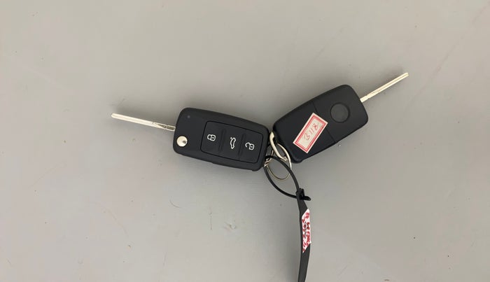 2016 Volkswagen Ameo HIGHLINE DSG 1.5 DIESEL , Diesel, Automatic, 64,960 km, Key Close Up