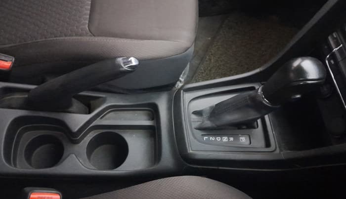2021 Toyota URBAN CRUISER PREMIUM GRADE AT, Petrol, Automatic, 1,05,833 km, Gear Lever