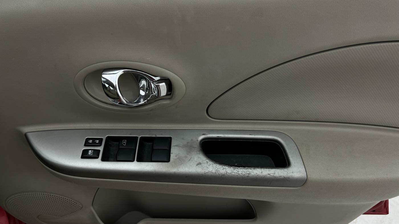 2015 Nissan Micra XL CVT, Petrol, Automatic, 21,028 km, Driver Side Door Panels Control