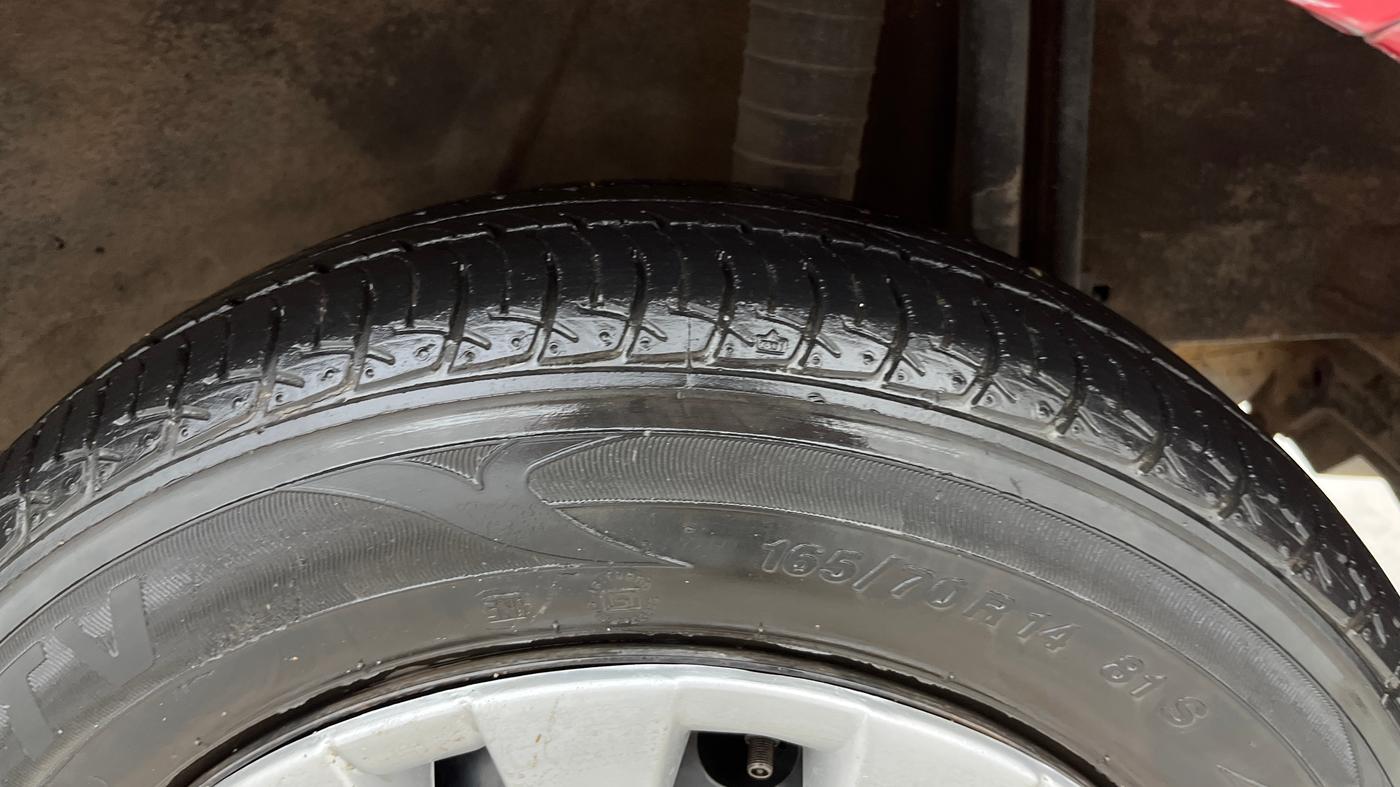 2015 Nissan Micra XL CVT, Petrol, Automatic, 21,028 km, Left Rear Tyre Tread