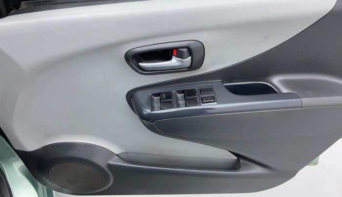 2009 Maruti A Star VXI, Petrol, Manual, 94,540 km, Driver Side Door Panel Controls