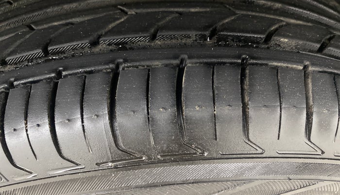 2021 Toyota URBAN CRUISER HIGH GRADE AT, Petrol, Automatic, 60,602 km, Right Front Tyre Tread