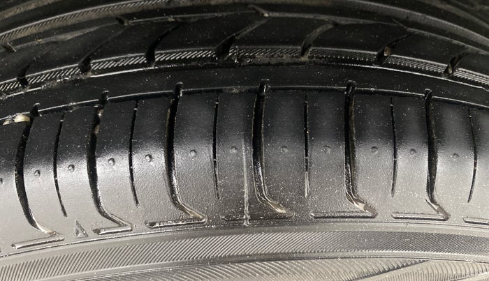 2021 Toyota URBAN CRUISER HIGH GRADE AT, Petrol, Automatic, 60,602 km, Right Rear Tyre Tread