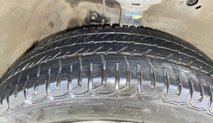 2014 Maruti Wagon R 1.0 VXI, Petrol, Manual, 70,406 km, Right Front Tyre Tread