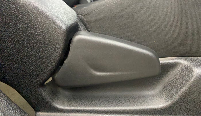 2018 Renault Kwid RXL, Petrol, Manual, 26,204 km, Driver Side Adjustment Panel