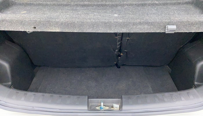 2015 Maruti Swift LDI BS IV, Diesel, Manual, 45,654 km, Boot Inside
