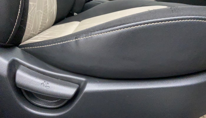2017 Hyundai Grand i10 SPORTZ AT 1.2 KAPPA VTVT, Petrol, Automatic, 12,226 km, Driver Side Adjustment Panel